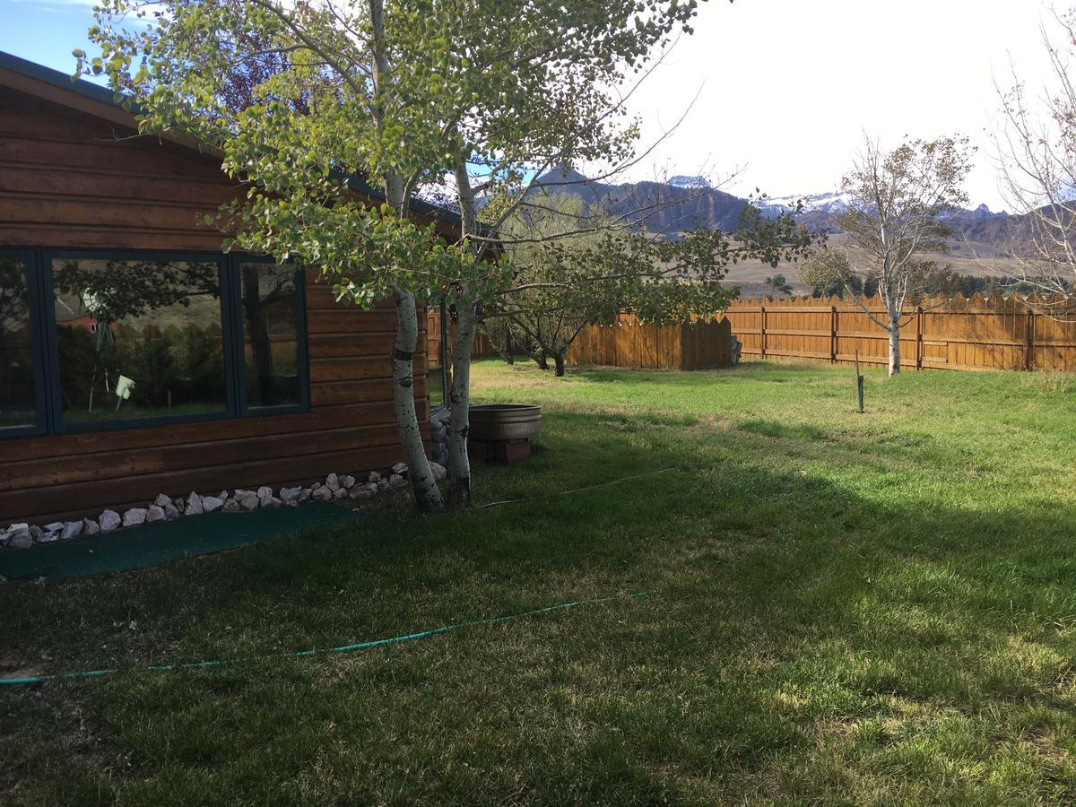 Yellowstone Valley Vacation Lodge Cody Exterior photo